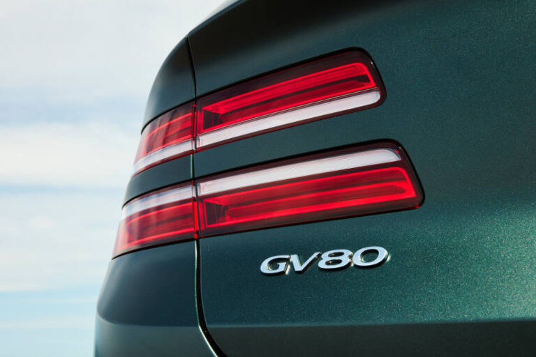 The stylish rear tail lights of the Genesis GV80