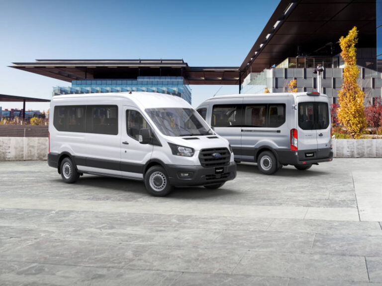 Ford Transit 12 seater auto bus