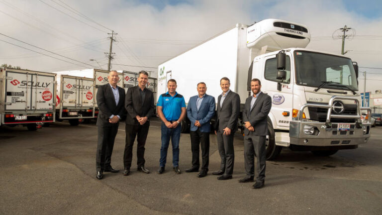 Hino Scully RSV truck transport 100th Wide Cab