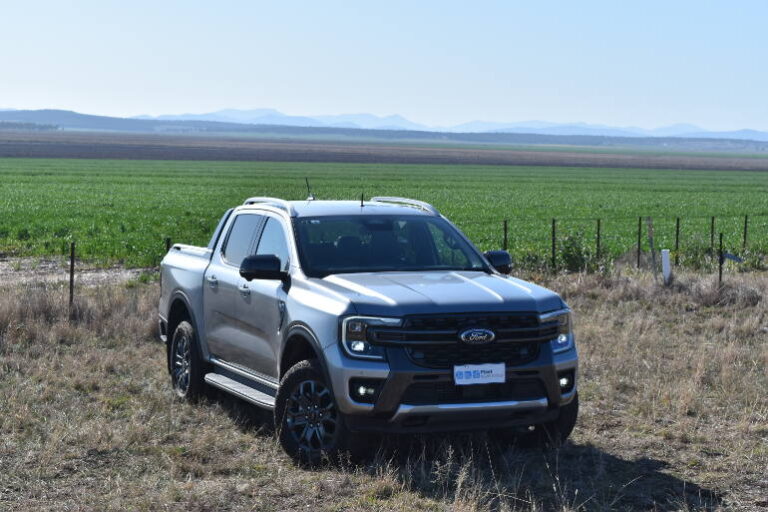 Ford RANGER FRONT in regional NSW 6