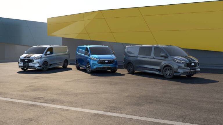 Latest-MY24.5-Ford-Transit-Custom-van-and-people-mover-range