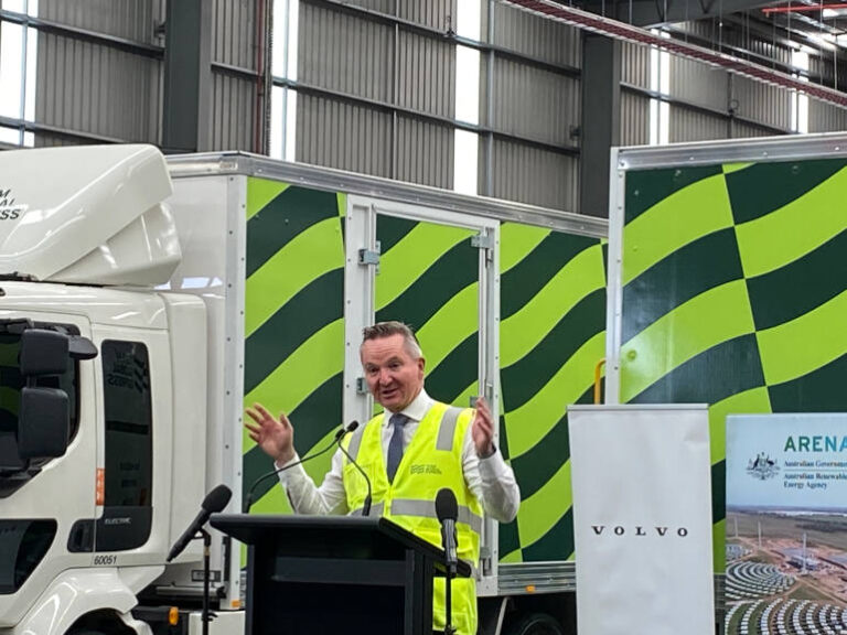 Chris Bowen Minister for Climate Change and Energy Team Global Express depot