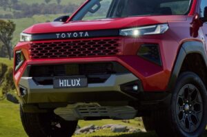 The New HiLux Grille — A Bold Step Toward the Future, or Just Playing It Safe?